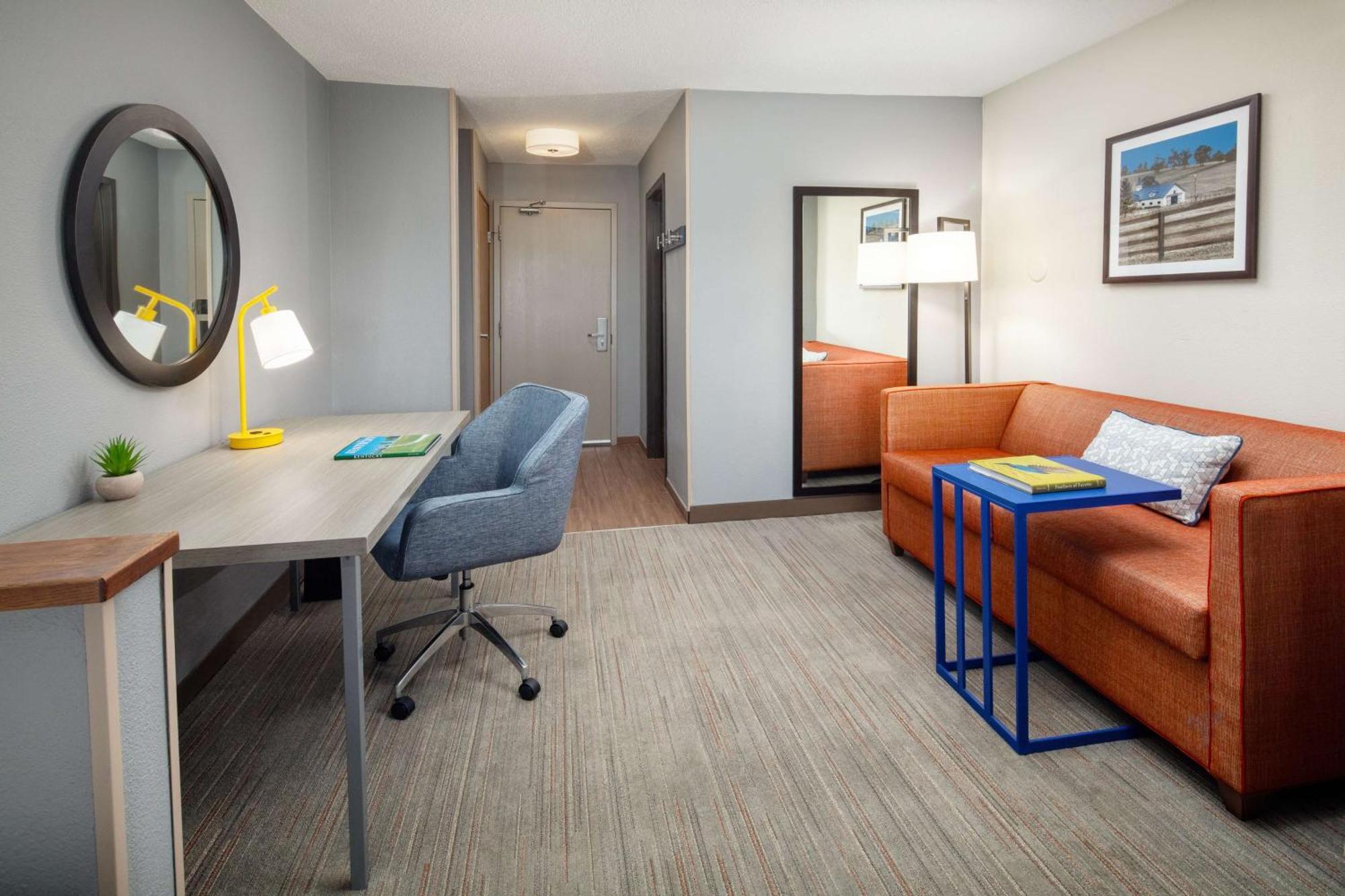Hotel Hampton South 3*
